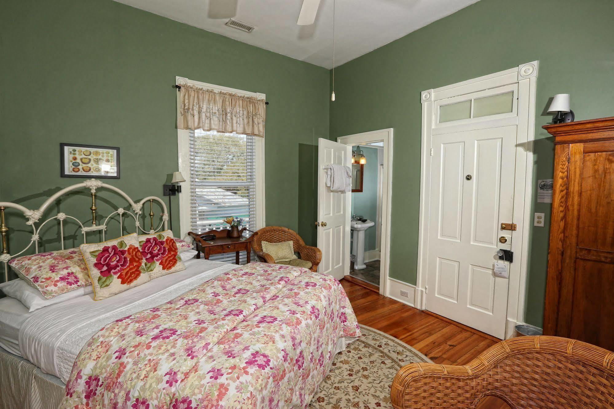 Pecan Tree Inn Beaufort Extérieur photo